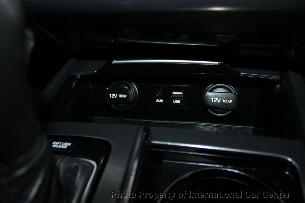 2016 Hyundai Genesis 3.8 photo 20