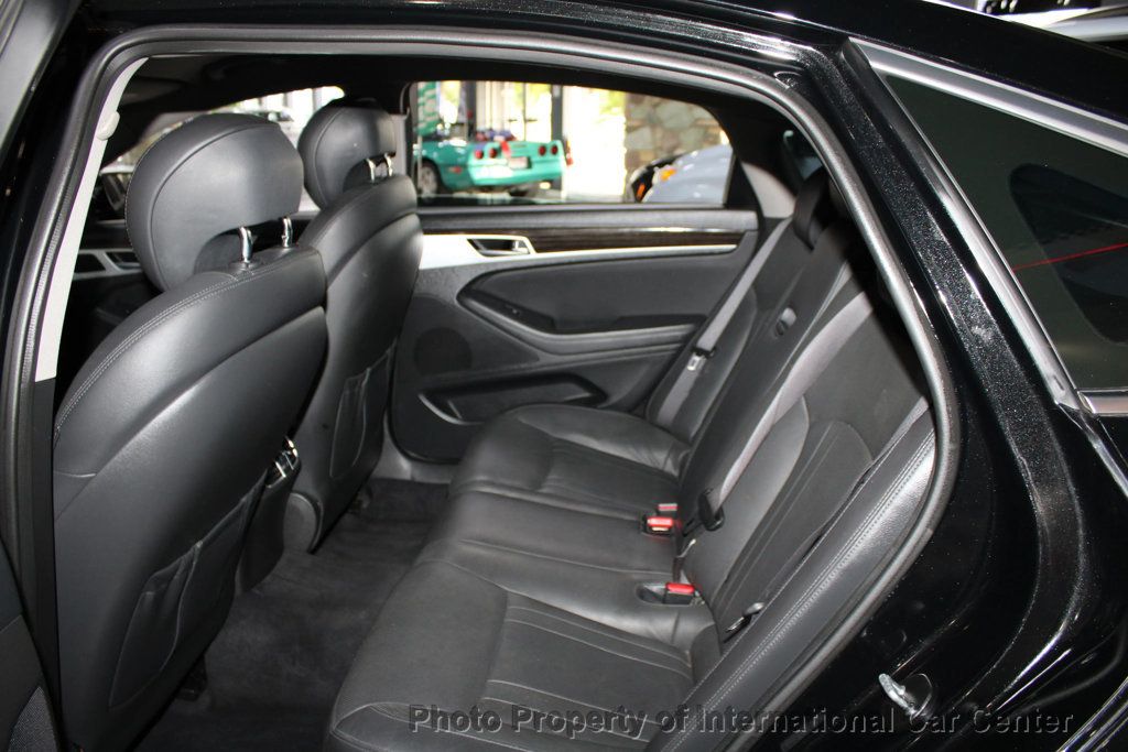 2016 Hyundai Genesis 3.8 photo 21