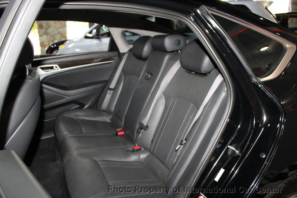 2016 Hyundai Genesis 3.8 photo 22