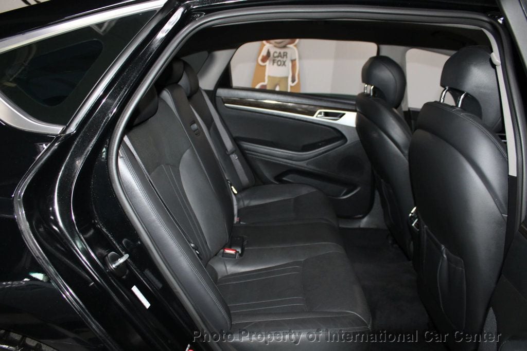2016 Hyundai Genesis 3.8 photo 27