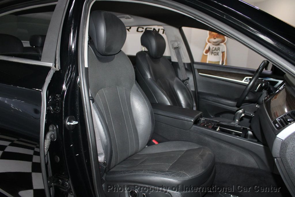 2016 Hyundai Genesis 3.8 photo 31