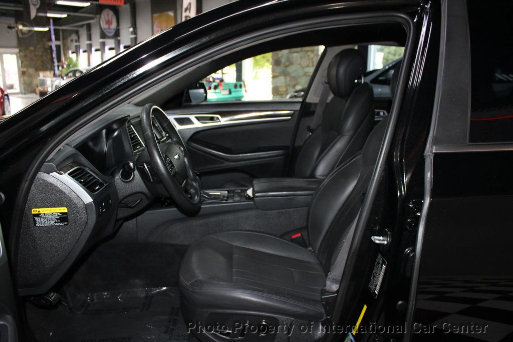 2016 Hyundai Genesis 3.8 photo 9