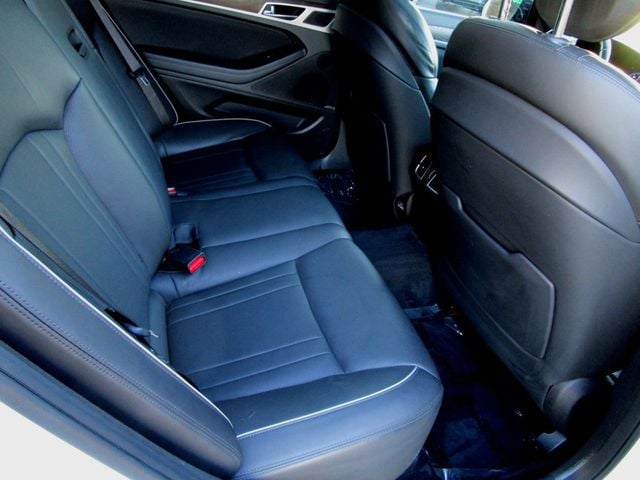 2016 Hyundai Genesis 4dr Sedan V6 3.8L AWD - 22992497 - 17