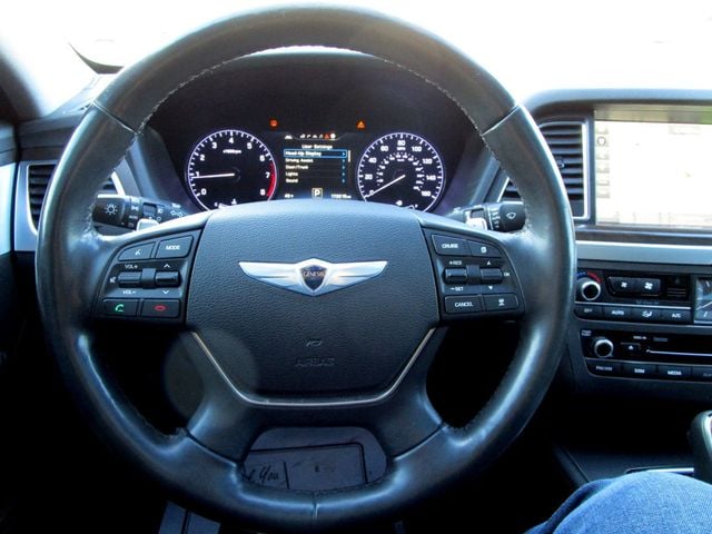 2016 Hyundai Genesis 4dr Sedan V6 3.8L AWD - 22992497 - 19