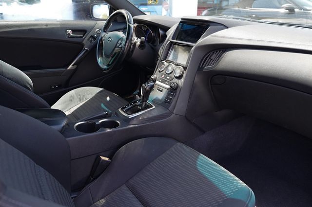 2016 Hyundai Genesis Coupe  - 23047428 - 16