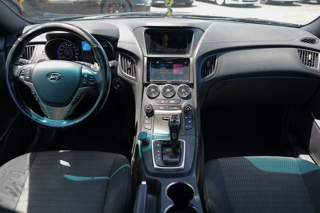 2016 Hyundai Genesis Coupe  - 23047428 - 1