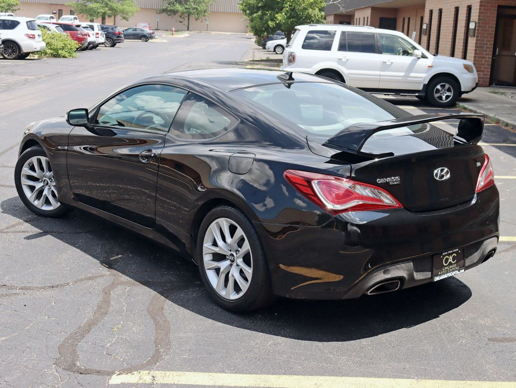 2016 Hyundai Genesis Coupe Ultimate photo 10