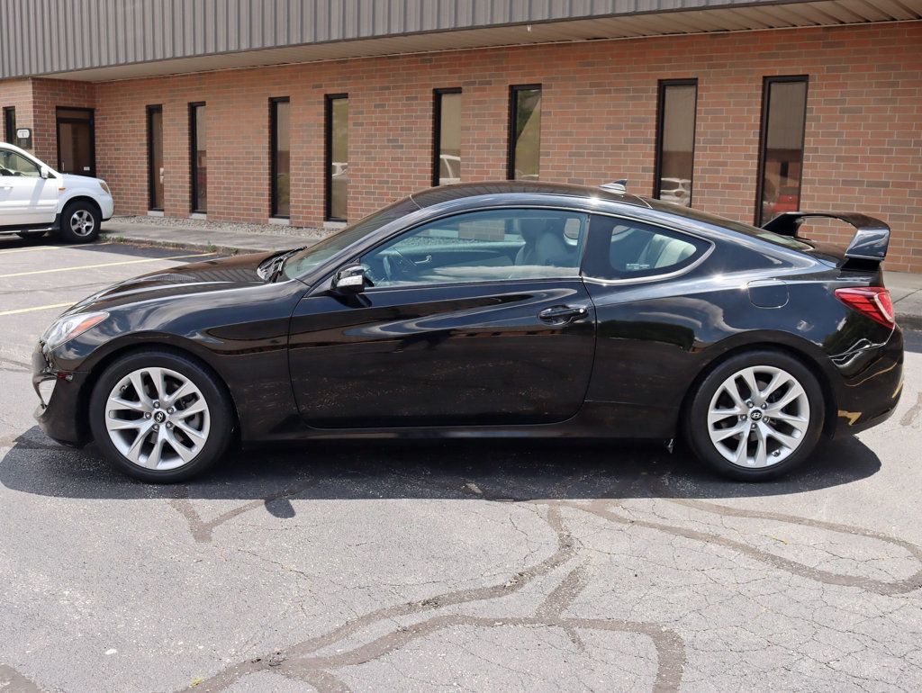 2016 Hyundai Genesis Coupe Ultimate photo 7