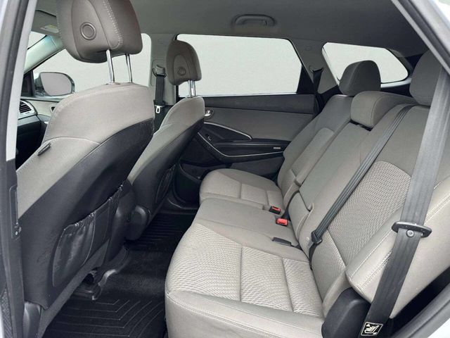 2016 Hyundai Santa Fe AWD 4dr SE - 22982281 - 16