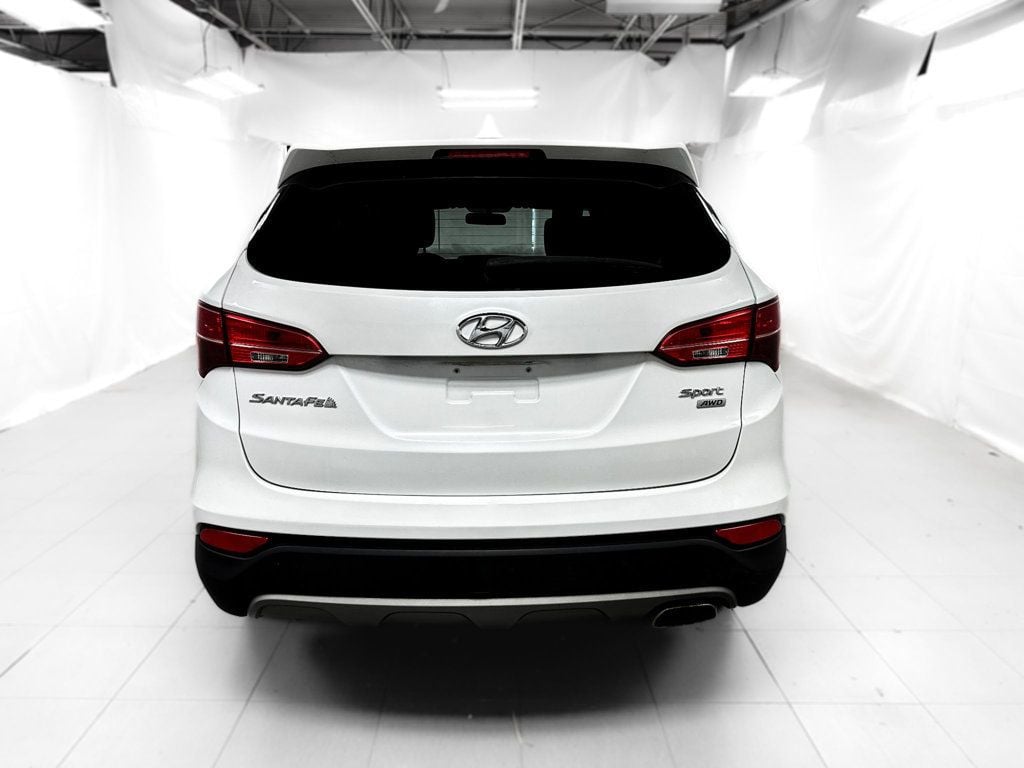 2016 Hyundai Santa Fe Sport AWD - 22886053 - 4