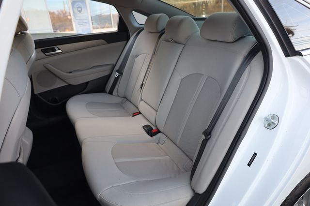 2016 Hyundai Sonata  - 22958285 - 16