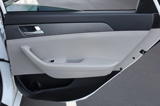 2016 Hyundai Sonata  - 22958285 - 17
