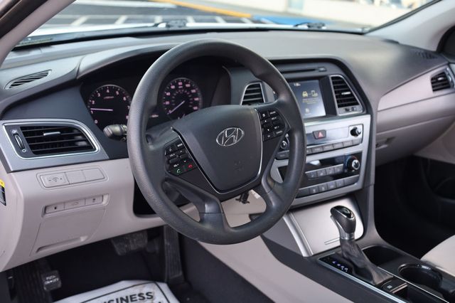 2016 Hyundai Sonata 4dr Sedan 2.4L SE - 22958285 - 12