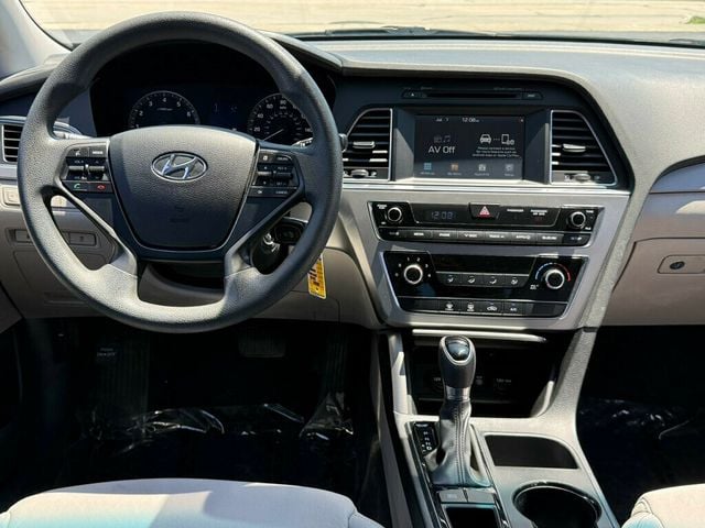 2016 Hyundai Sonata 4dr Sedan 2.4L SE - 23045137 - 19