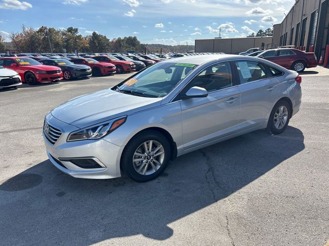 2016 Hyundai Sonata BASE - 22945666 - 2