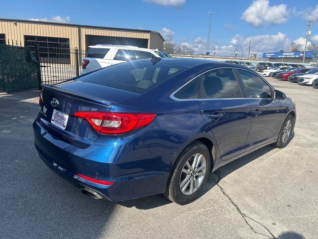 2016 Hyundai Sonata BASE - 22991687 - 3