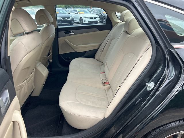 2016 Hyundai Sonata BASE - 23030802 - 6