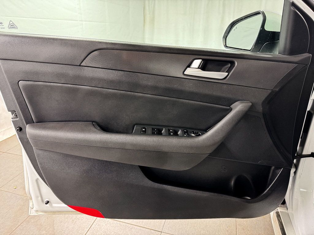2016 Hyundai Sonata SPORT - 22938827 - 12