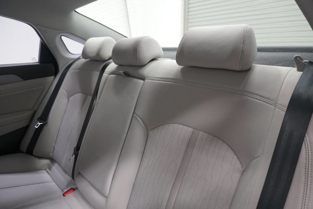 2016 Hyundai Sonata Hybrid 4dr Sedan SE - 22941102 - 7