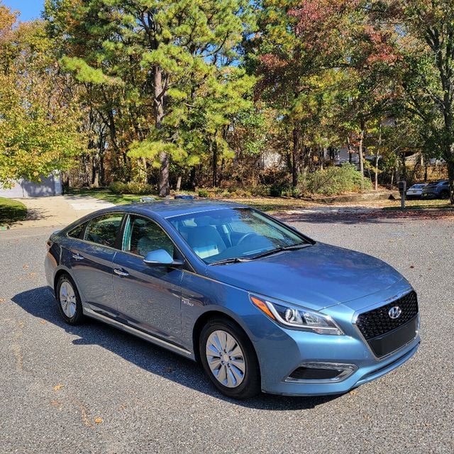 2016 Hyundai Sonata Hybrid 4dr Sedan SE - 22644876 - 6