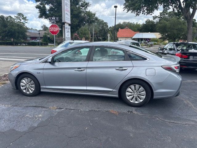 2016 Hyundai Sonata Hybrid 4dr Sedan SE - 22882842 - 5