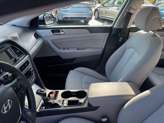 2016 Hyundai Sonata Hybrid 4dr Sedan SE - 23012915 - 3