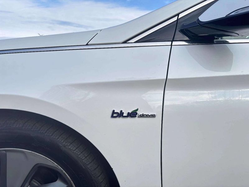 2016 Hyundai Sonata Hybrid Limited 4dr Sedan - 22941942 - 10