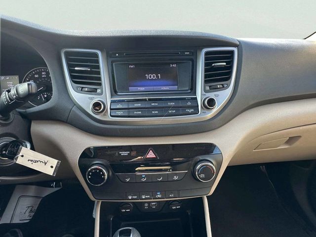 2016 Hyundai Tucson AWD 4dr SE w/Beige Int - 22985454 - 25