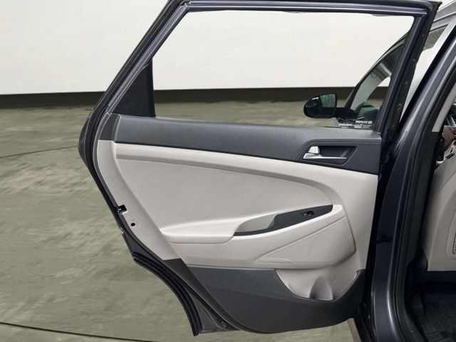 2016 Hyundai Tucson AWD 4dr SE w/Beige Int - 23012142 - 11