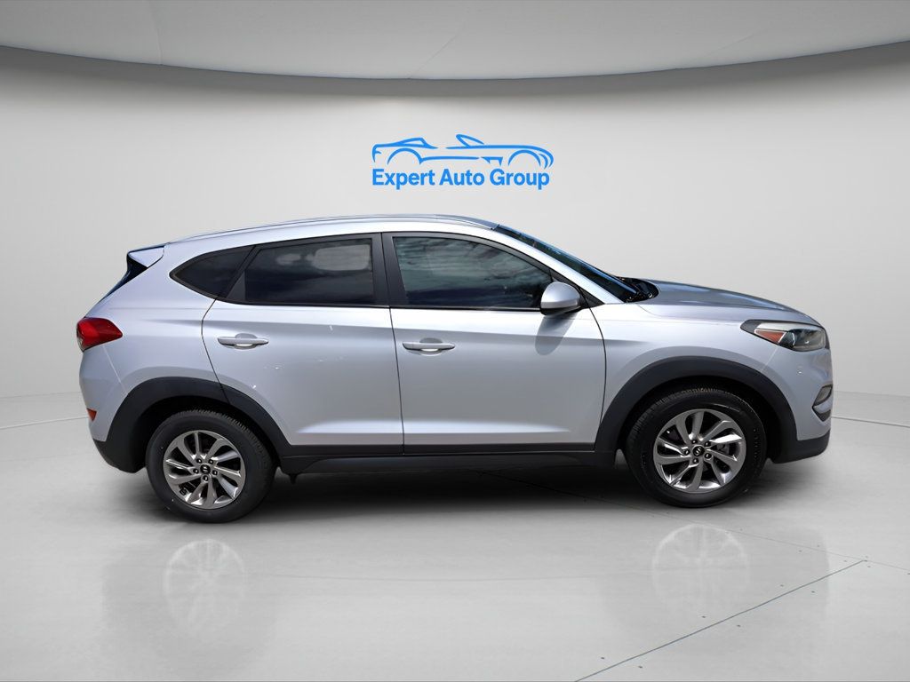 2016 Hyundai Tucson SE photo 10