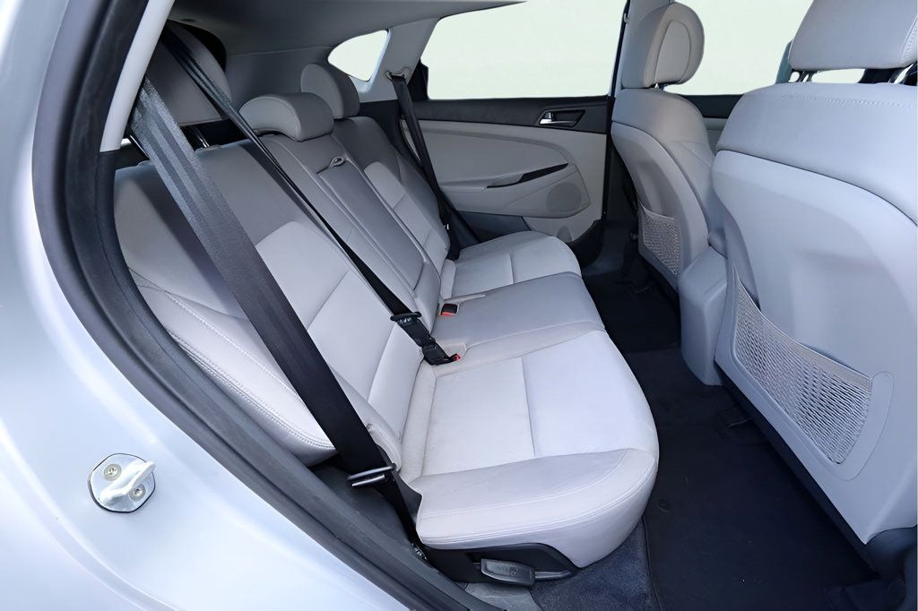 2016 Hyundai Tucson SE photo 14