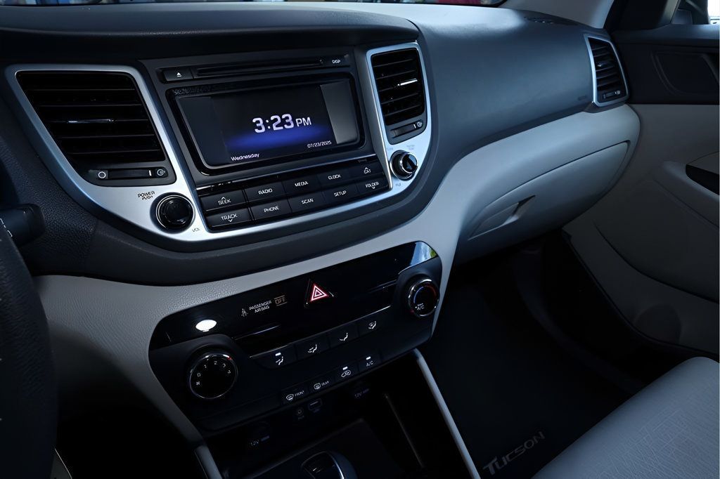 2016 Hyundai Tucson SE photo 20