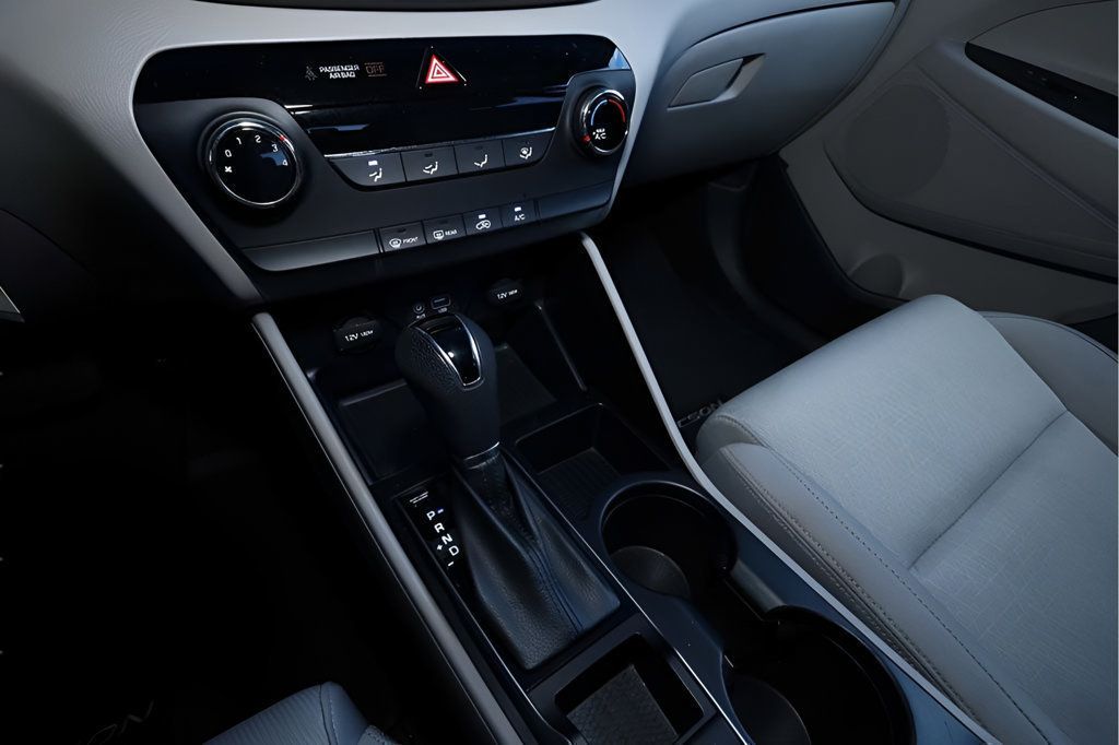 2016 Hyundai Tucson SE photo 25
