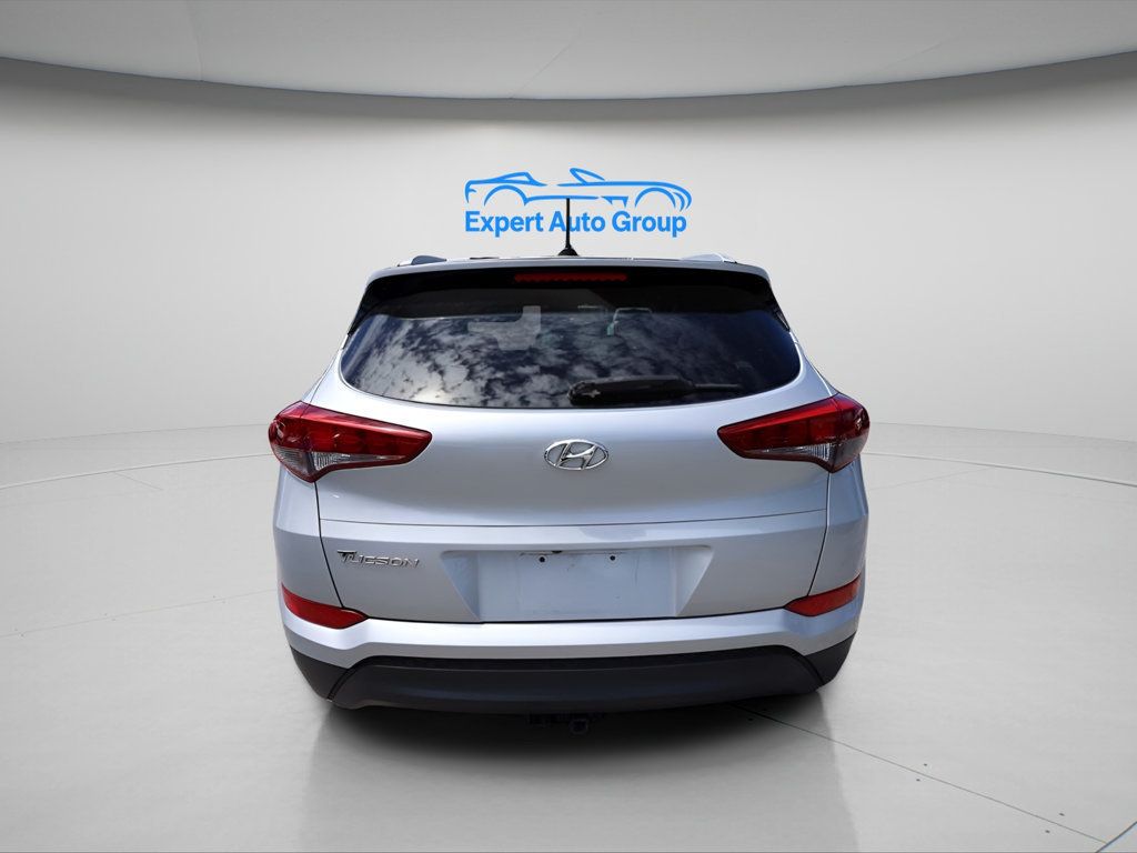 2016 Hyundai Tucson SE photo 9