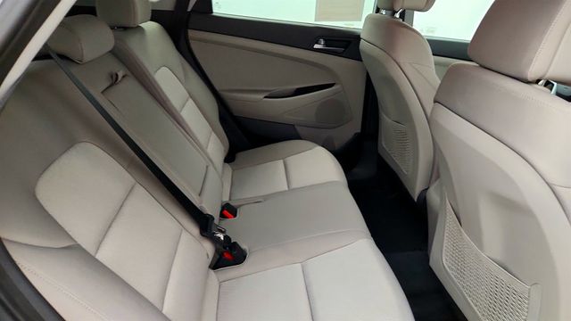 2016 Hyundai Tucson FWD 4dr SE - 23034710 - 21