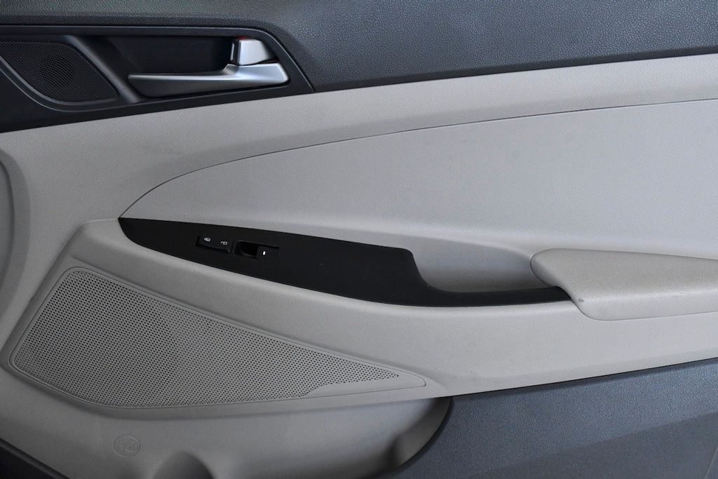 2016 Hyundai Tucson FWD 4dr Sport - 21019218 - 17