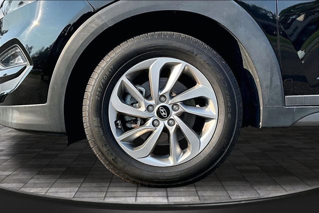 2016 Hyundai Tucson SE - 23067332 - 34