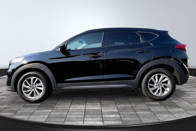 2016 Hyundai Tucson SE - 23067332 - 3