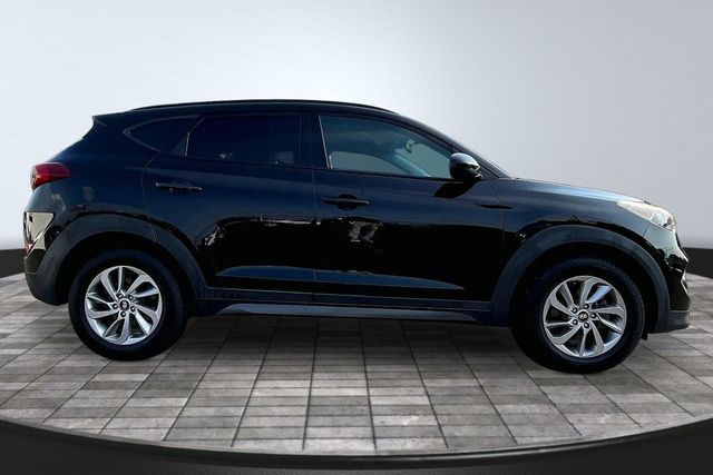 2016 Hyundai Tucson SE - 23067332 - 7