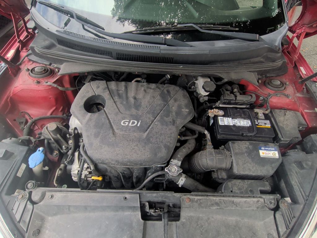 Hyundai Veloster  photo 11
