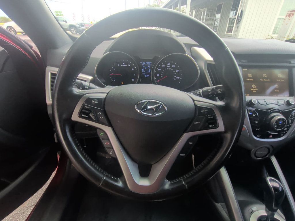 Hyundai Veloster  photo 15