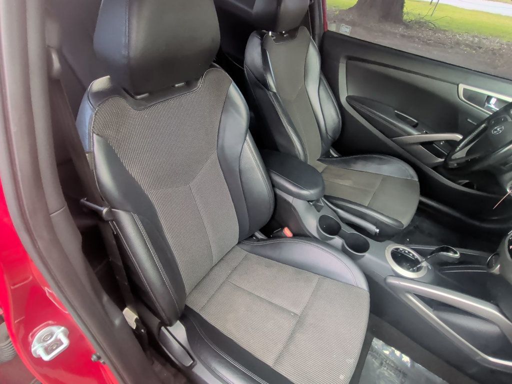 Hyundai Veloster  photo 21