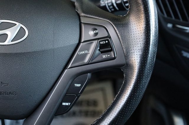 2016 Hyundai Veloster  - 22969131 - 26