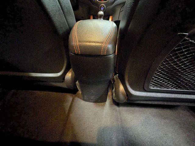 2016 Hyundai Veloster 3dr Coupe Manual Turbo w/Orange Accent - 22998526 - 20