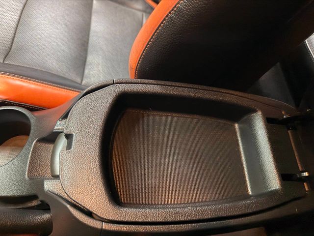 2016 Hyundai Veloster 3dr Coupe Manual Turbo w/Orange Accent - 22998526 - 42