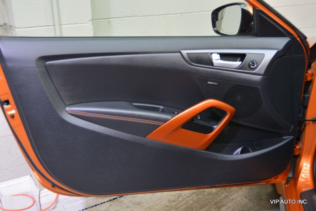 2016 Hyundai Veloster 3dr Coupe Manual Turbo w/Orange Accent - 22976409 - 6