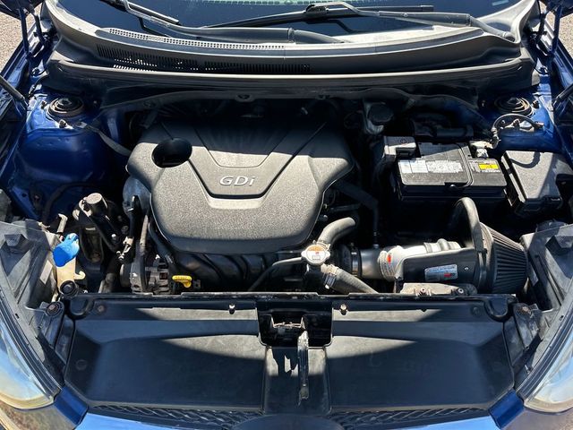 2016 Hyundai Veloster Base - 23023357 - 19