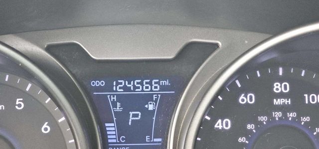 2016 Hyundai Veloster Base 3dr Coupe 6M w/Black Seats - 22997885 - 8