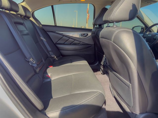 2016 INFINITI Q50 4dr Sedan 2.0t RWD - 22950289 - 20