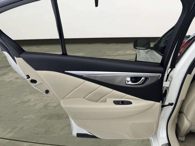 2016 INFINITI Q50 4dr Sedan 3.0t Premium AWD - 22967034 - 11